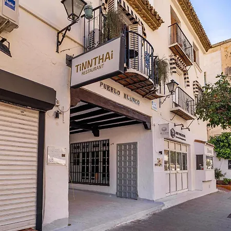 2 Bedroom Amazing In Apartment Torremolinos